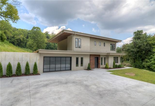 3136 Southall Road Franklin, TN 37064 - Photo 2 of 20 Authentic hard coat stucco exterior and a conditioned crawl space