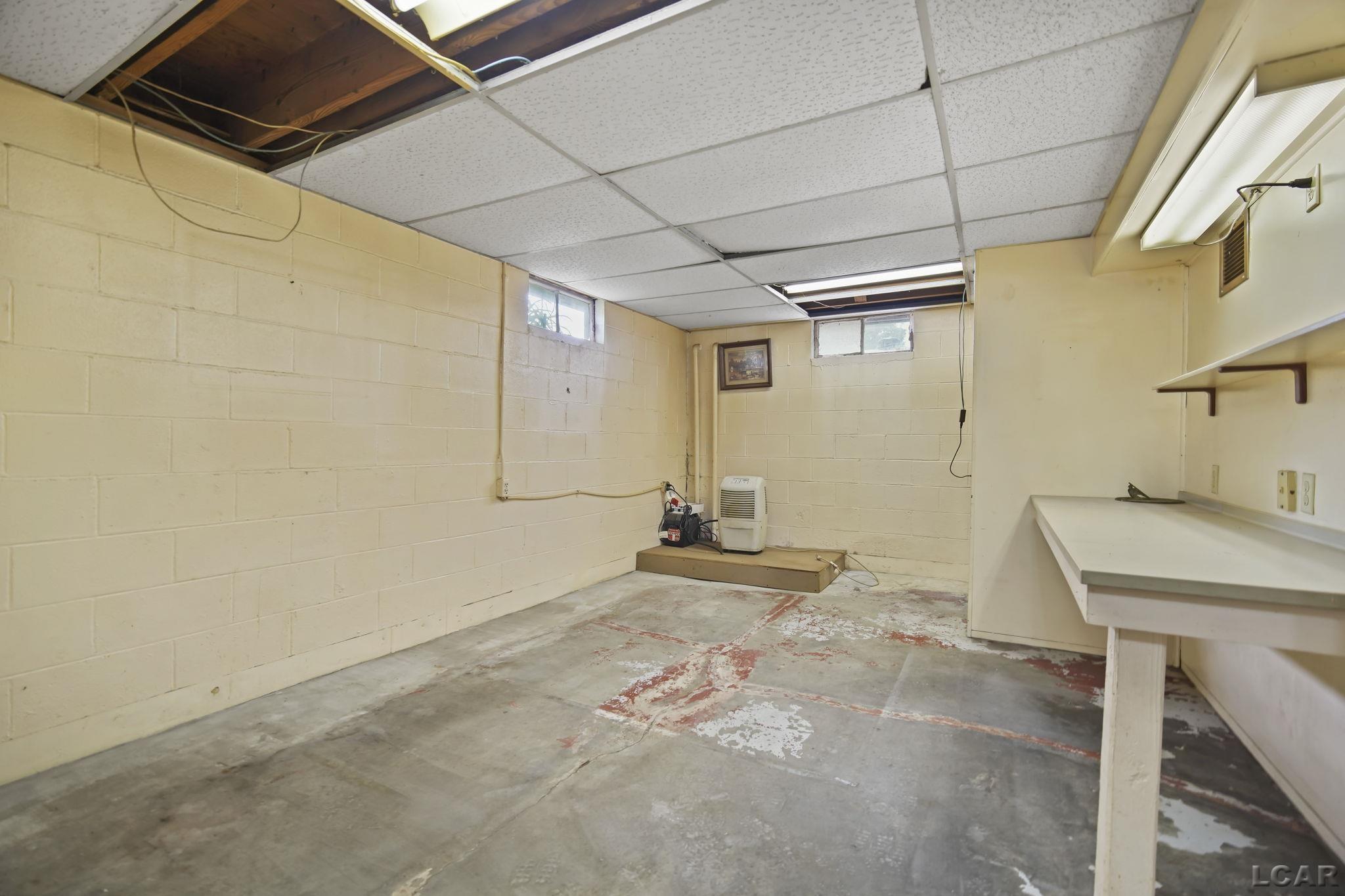 6300 Somerset Road Addison, MI 49220 - Photo 21 of 38 50113973-20.JPG
