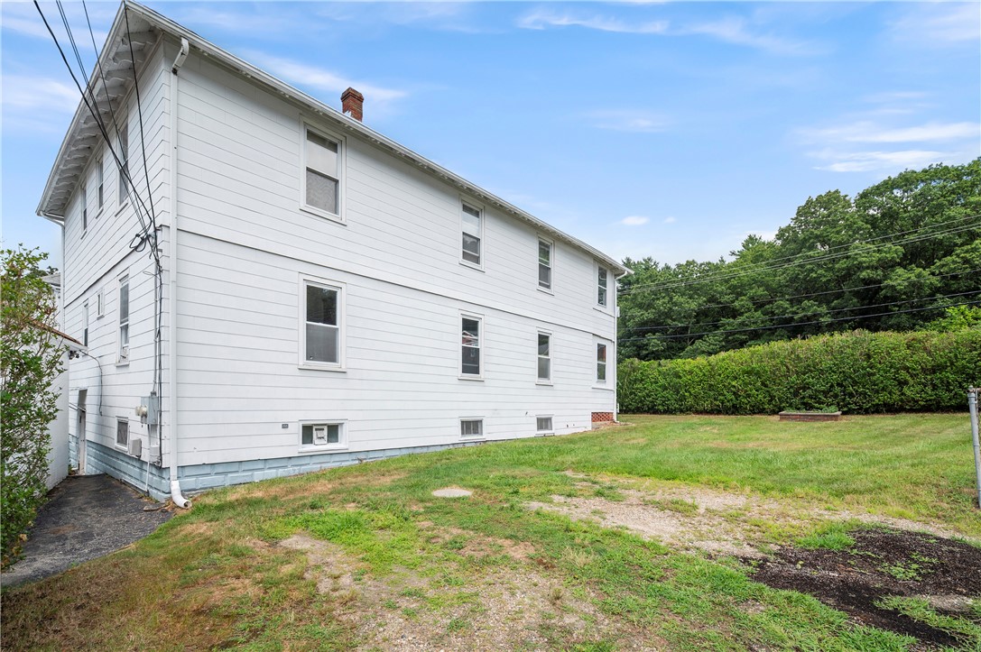 612 Great Road North Smithfield, RI 02896 - Photo 4 of 42