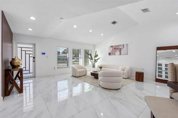 $585,000 | 1803 Lakecrest Avenue, Brandon, FL 33510