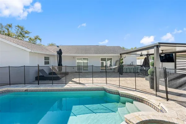 $585,000 | 1803 Lakecrest Avenue, Brandon, FL 33510