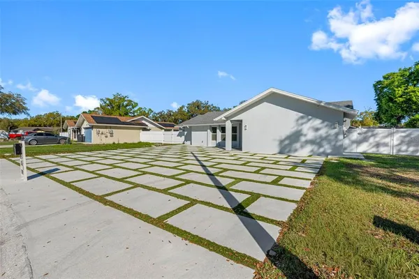$585,000 | 1803 Lakecrest Avenue, Brandon, FL 33510
