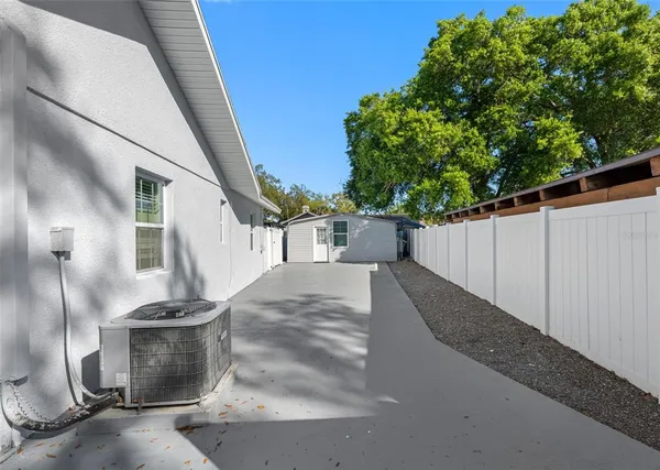 $585,000 | 1803 Lakecrest Avenue, Brandon, FL 33510