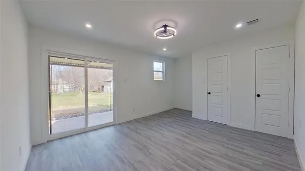 $2,050 | 7724 Longfield Drive, White Settlement, TX 76108