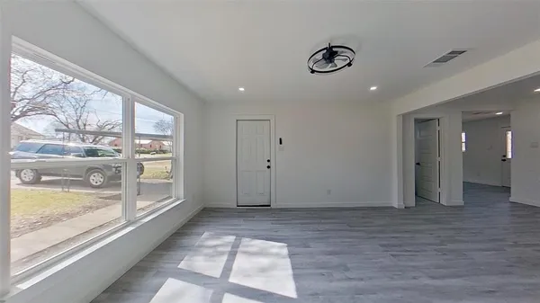 $2,050 | 7724 Longfield Drive, White Settlement, TX 76108