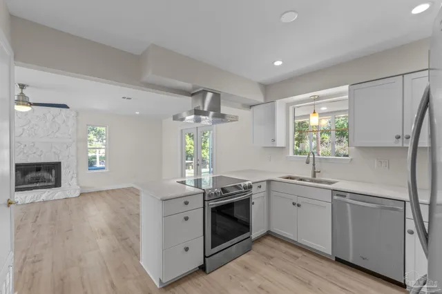 $650,000 | 1604 Sumatra Lane, Gulf Breeze, FL 32563