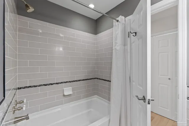 $650,000 | 1604 Sumatra Lane, Gulf Breeze, FL 32563