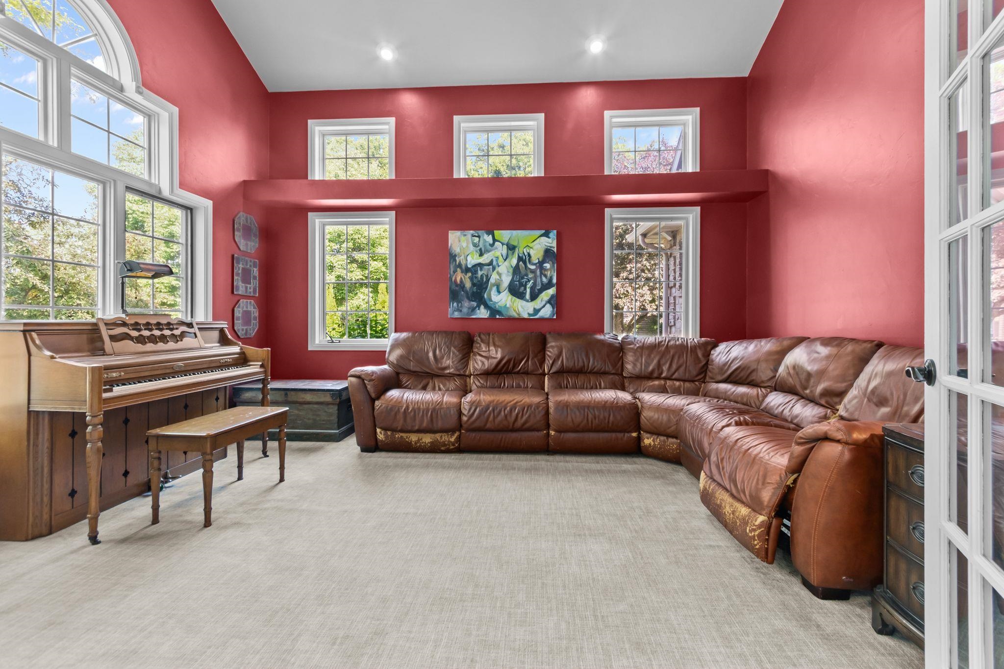 W5837 Royal Troon Road Menasha, WI 54952 - Photo 13 of 73