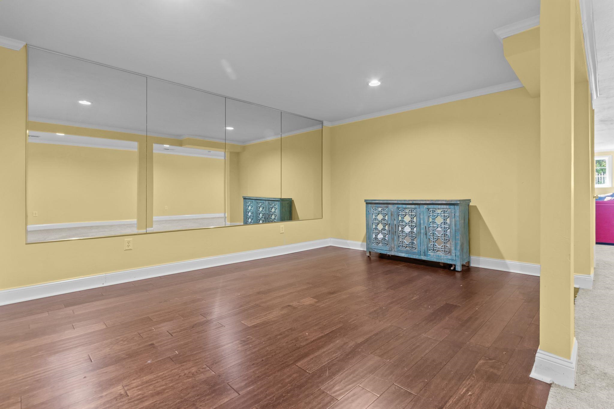 W5837 Royal Troon Road Menasha, WI 54952 - Photo 31 of 73