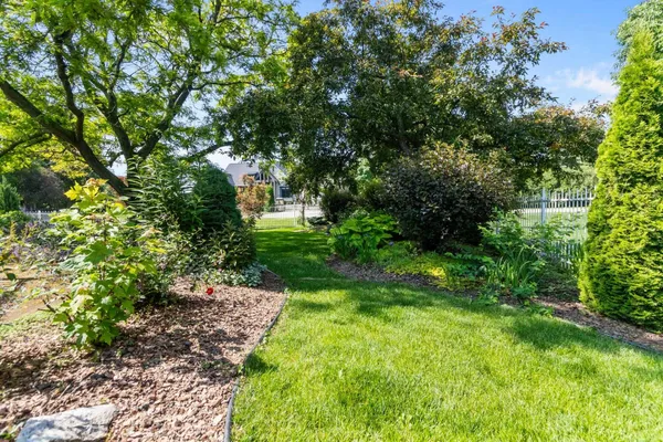 $830,000 | W5837 Royal Troon Road, Menasha, WI 54952