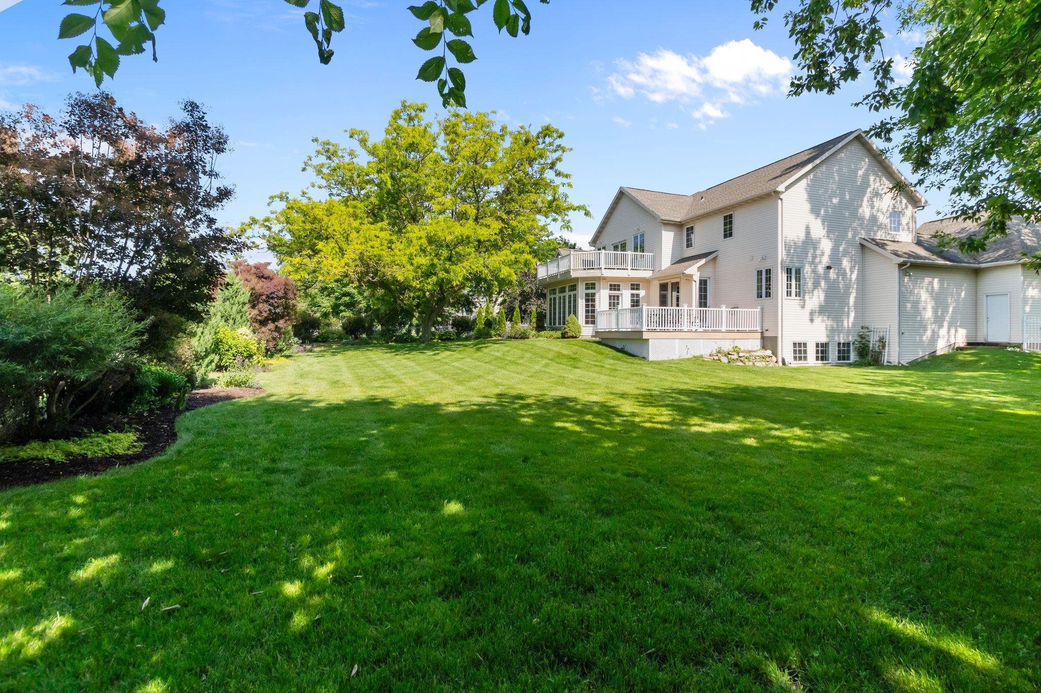 W5837 Royal Troon Road Menasha, WI 54952 - Photo 47 of 73