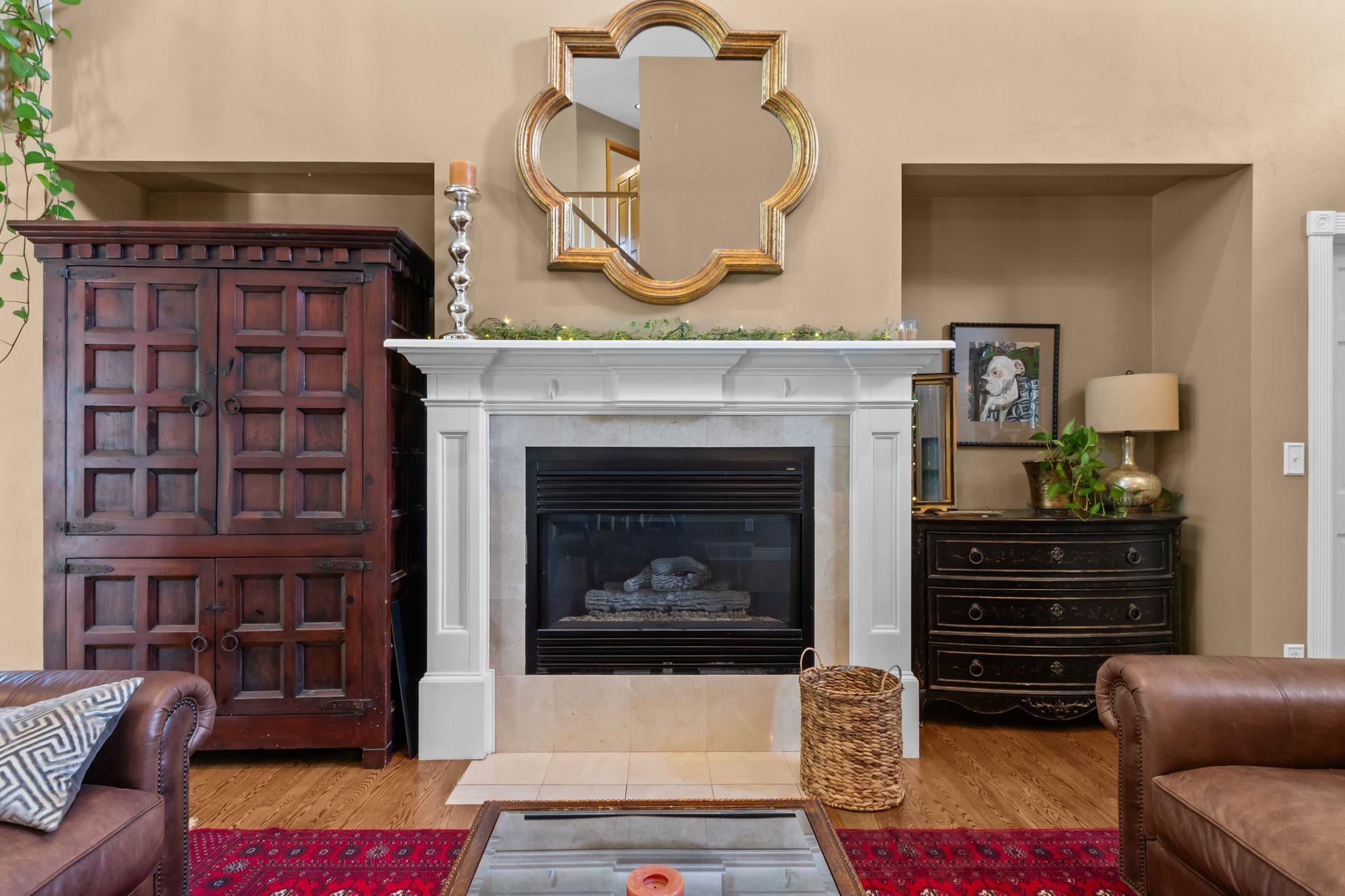 W5837 Royal Troon Road Menasha, WI 54952 - Photo 5 of 73