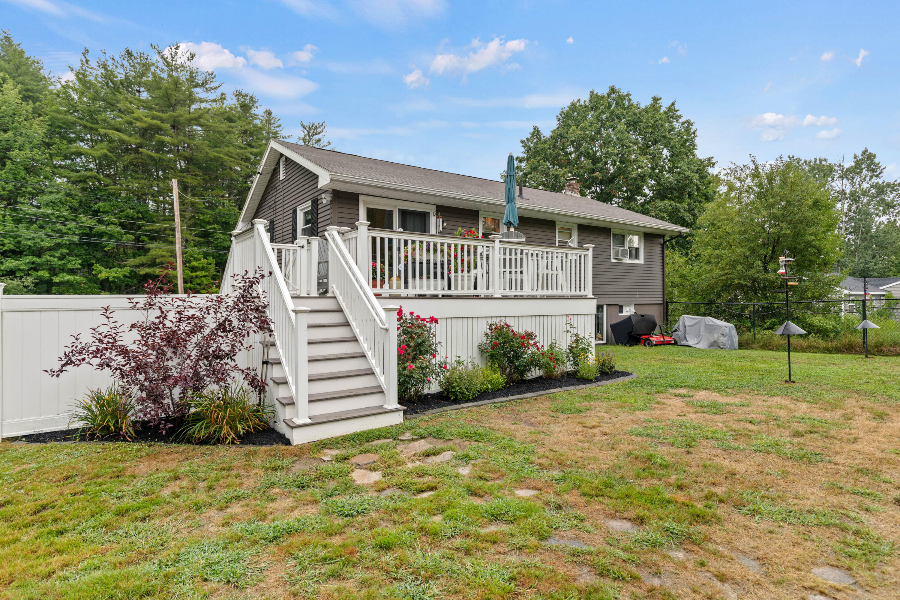 231 Payne Road Scarborough, ME 04074 - Photo 8 of 40 231 Payne Road Scarborough_039