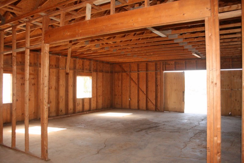2501 West Dobbins Road Phoenix, AZ 85041 - Photo 21 of 23 OUT BUILDING