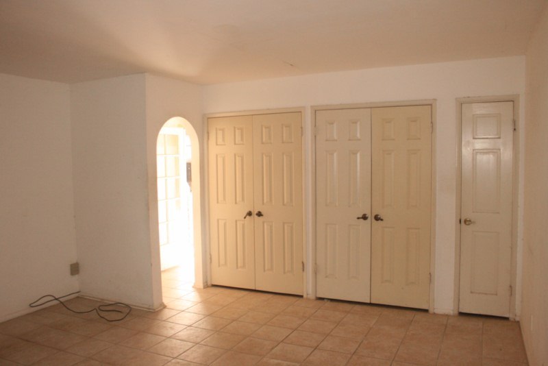 2501 West Dobbins Road Phoenix, AZ 85041 - Photo 9 of 23 MASTER BEDROOM 1