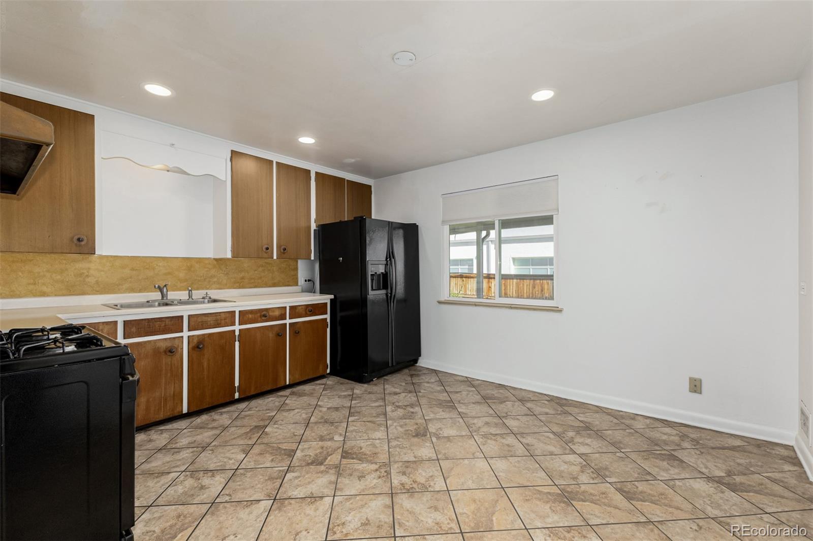 5905 West 37th Place Wheat Ridge, CO 80033 - Photo 12 of 27