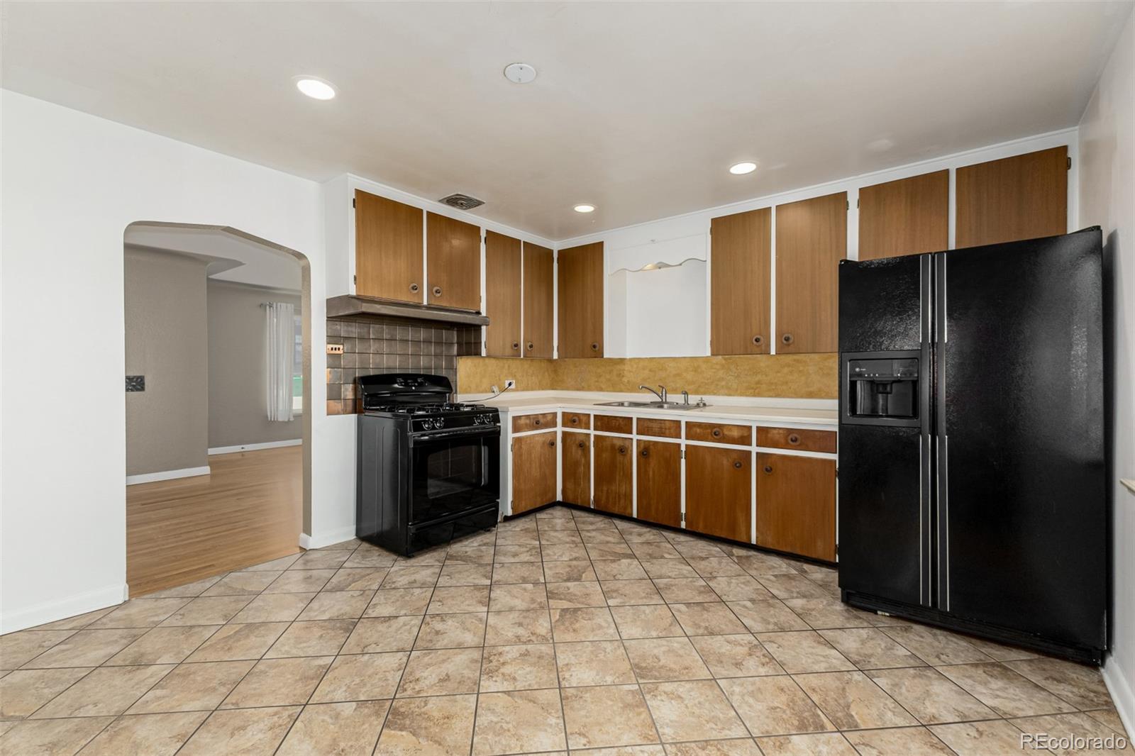 5905 West 37th Place Wheat Ridge, CO 80033 - Photo 10 of 27