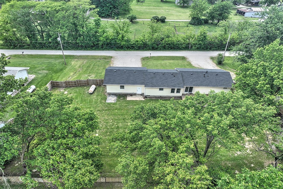 888 McKinney Lane Decatur, IL 62522 - Photo 5 of 30