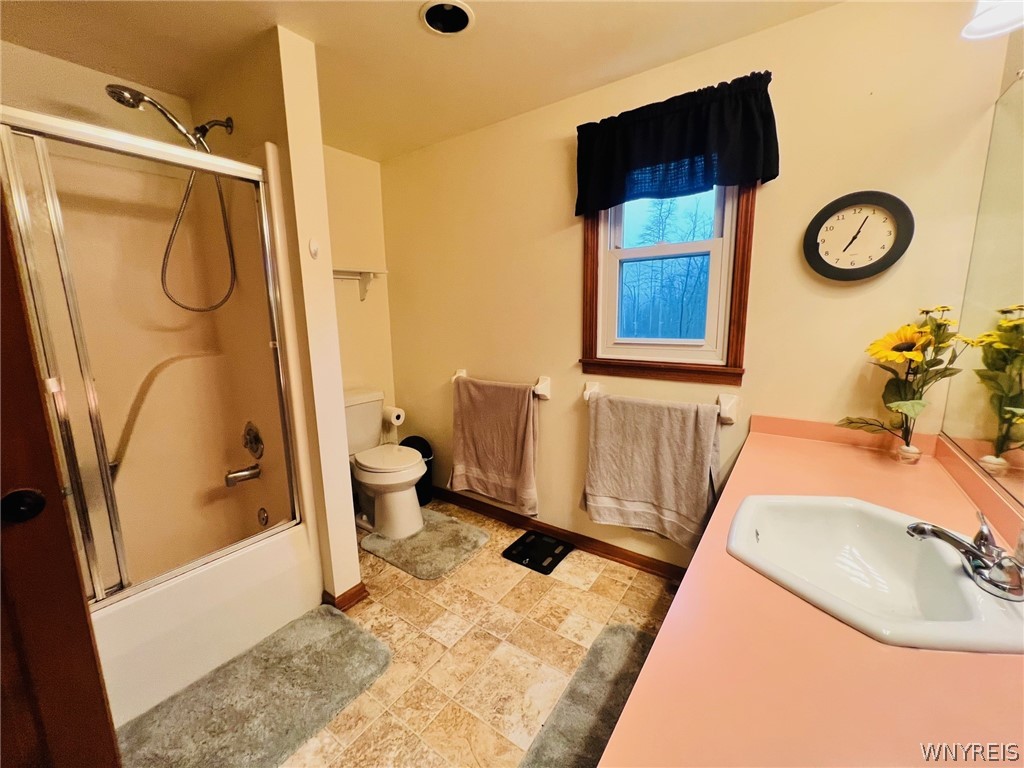 7370 Delamater Road Evans, NY 14047 - Photo 18 of 39