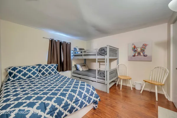 $289,000 | 19 Middle Village Way, Tannersville, PA 18372