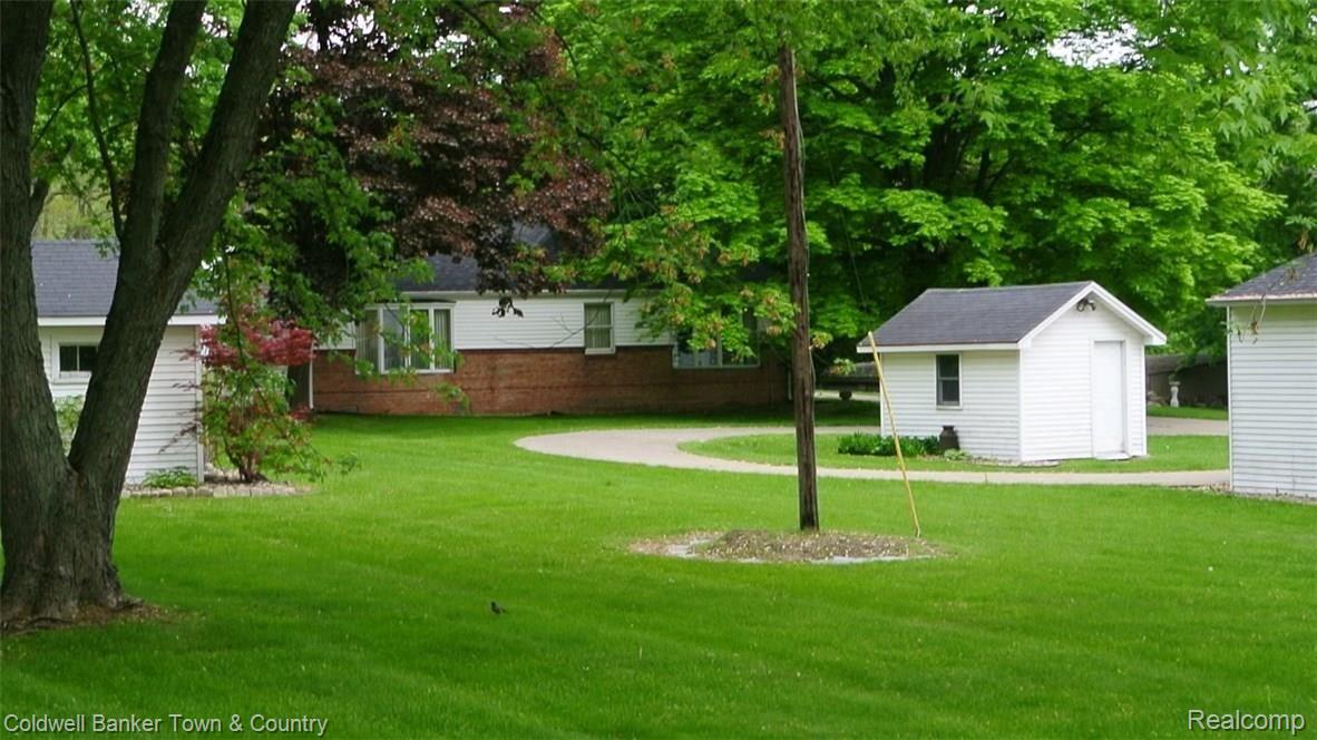 10252 Carmer Road Fenton, MI 48430 - Photo 25 of 30 DSC_3335.JPG