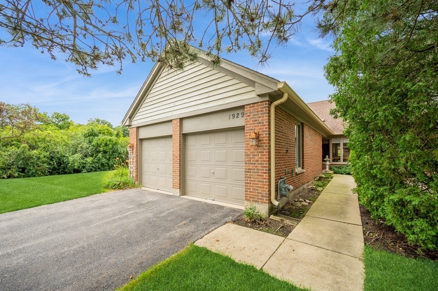 1929 Koehling Road Northbrook, IL 60062 - Photo 1 of 16 Gallery Image 1