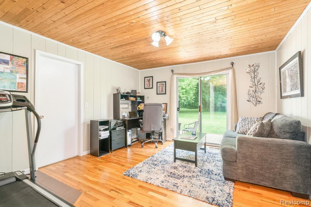 45216 Robson Road Belleville, MI 48111 - Photo 14 of 20