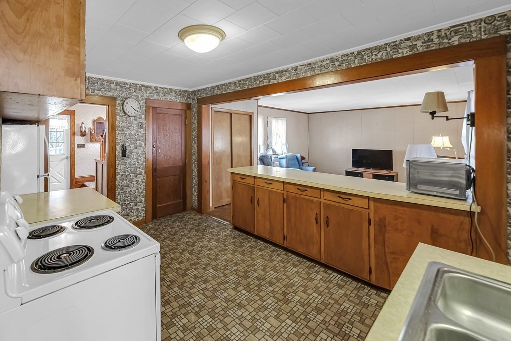 12 Wilder Place Northampton, MA 01062 - Photo 22 of 42