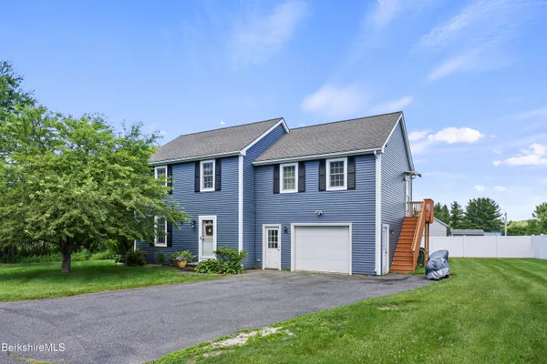 $629,000 | 25 Valentine Lane, Lee, MA 01260