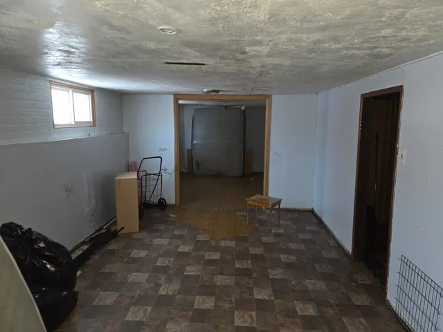 $105,000 | 14102 South Clark Street, Riverdale, IL 60827