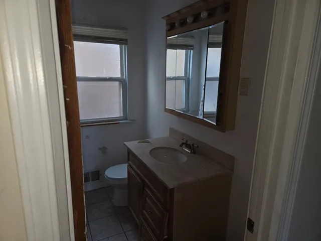 $105,000 | 14102 South Clark Street, Riverdale, IL 60827