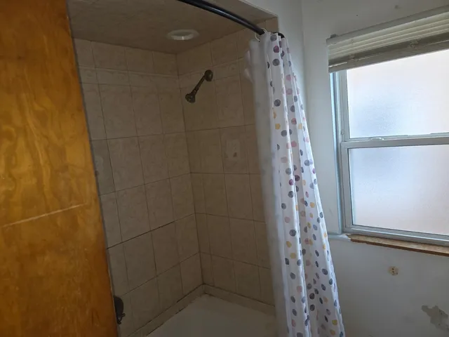 $105,000 | 14102 South Clark Street, Riverdale, IL 60827