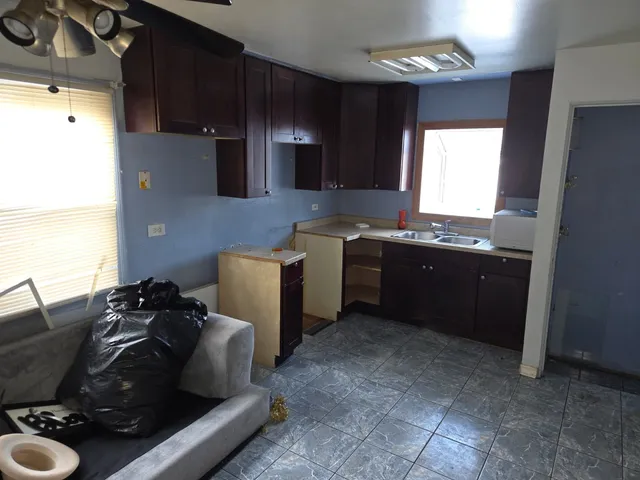 $105,000 | 14102 South Clark Street, Riverdale, IL 60827