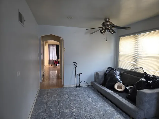 $105,000 | 14102 South Clark Street, Riverdale, IL 60827