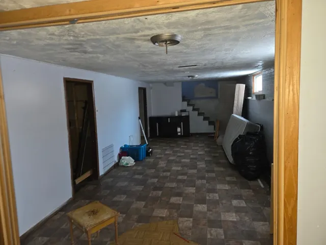 $105,000 | 14102 South Clark Street, Riverdale, IL 60827