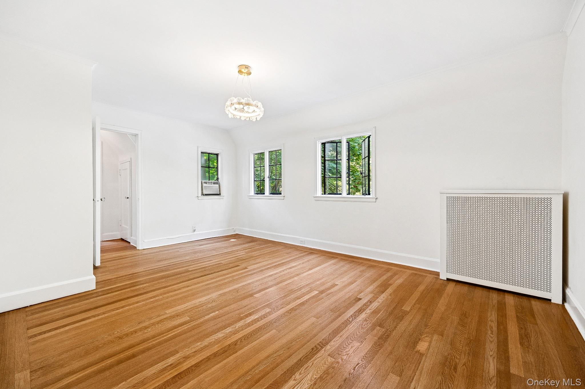 10 River Road Scarsdale, NY 10583 - Photo 15 of 20