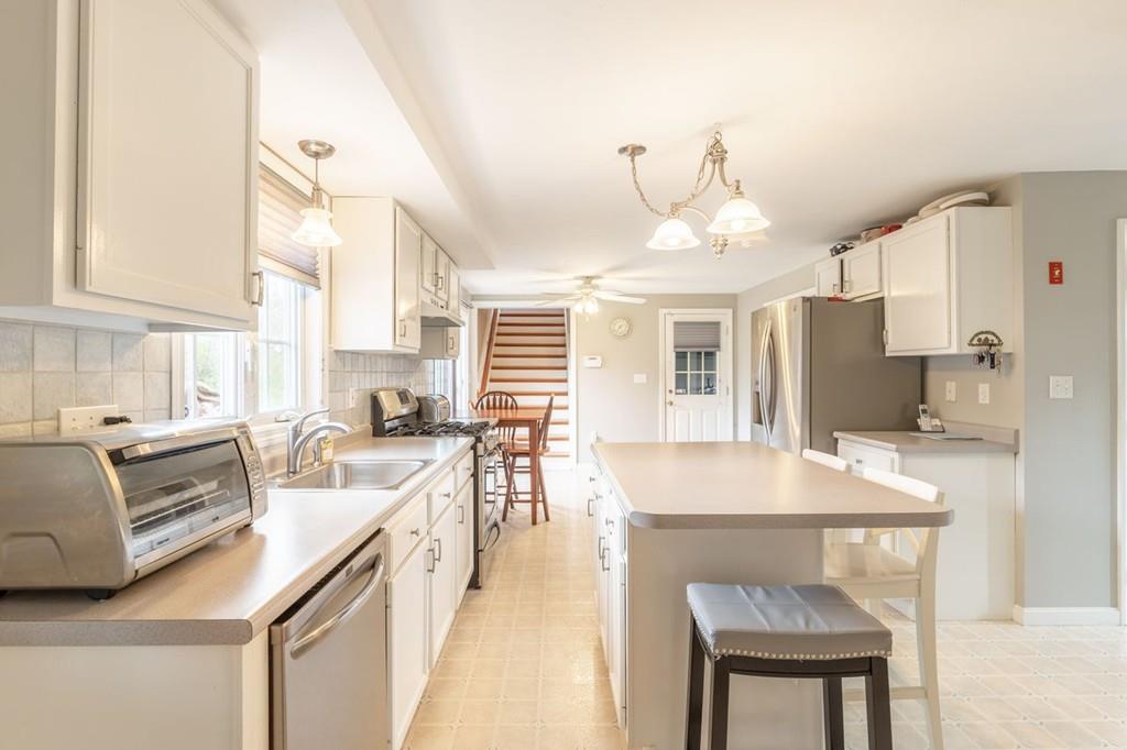 37 Pear Tree Road Haverhill, MA 01830 - Photo 8 of 26 Gallery Image 8
