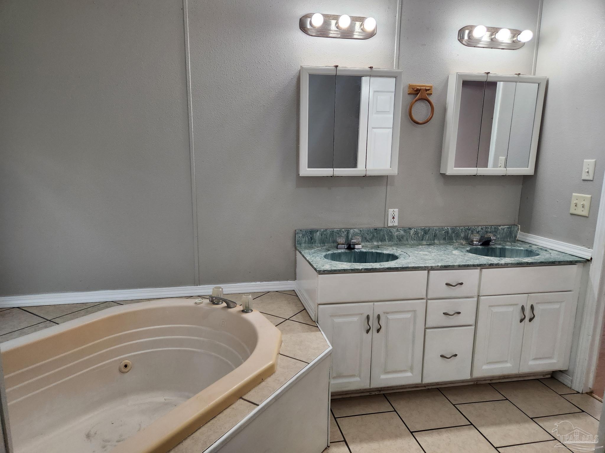 5718 Brooks Lane Pace, FL 32571 - Photo 12 of 20