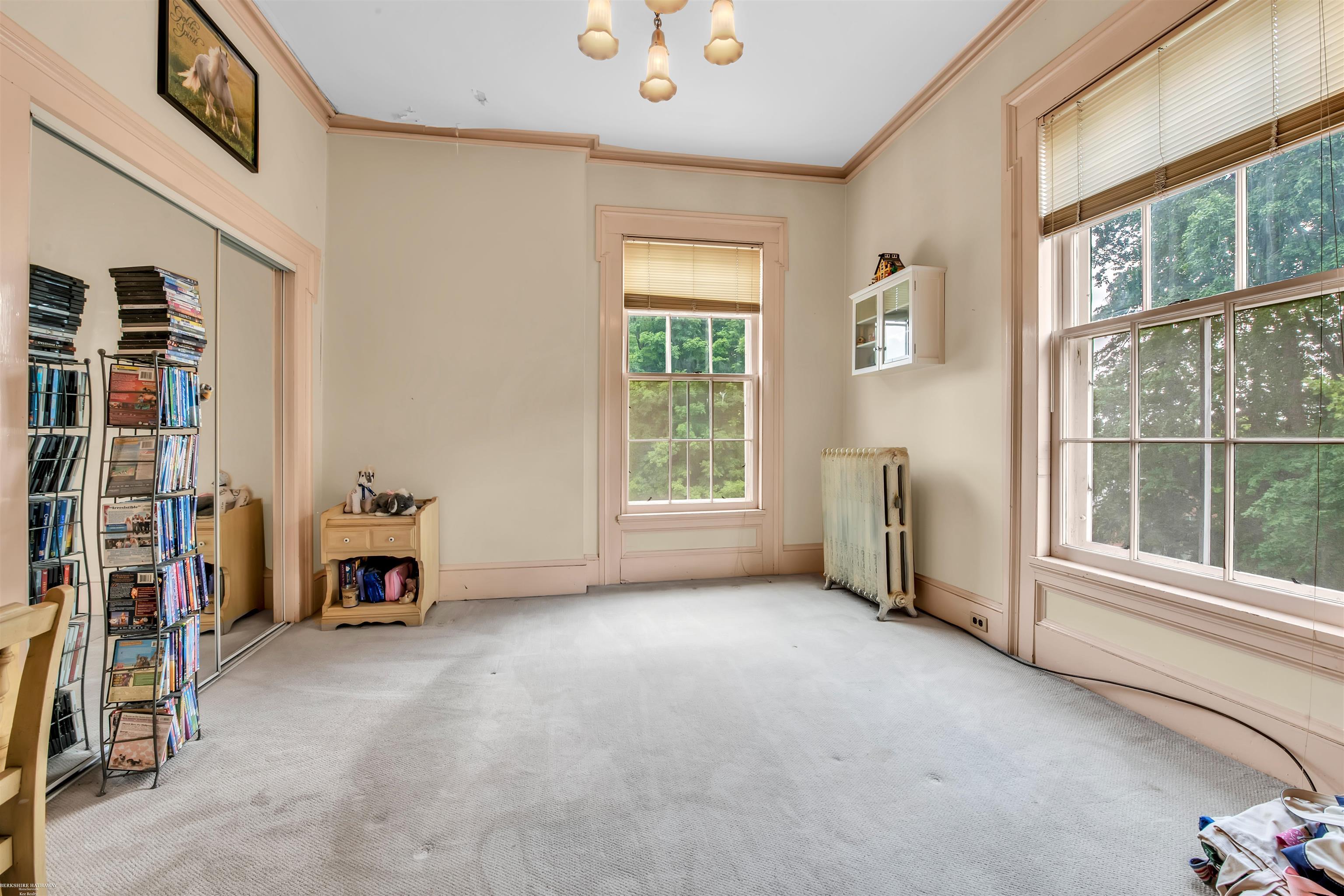 240 Minot Street Romeo, MI 48065 - Photo 36 of 57 50084343-36.JPG