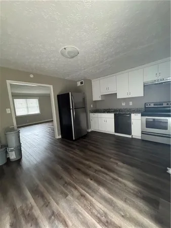 $1,550 | 393 Stone Mountain Street, Unit 1, Lawrenceville, GA 30046