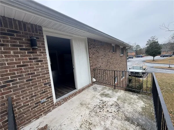 $1,550 | 393 Stone Mountain Street, Unit 1, Lawrenceville, GA 30046