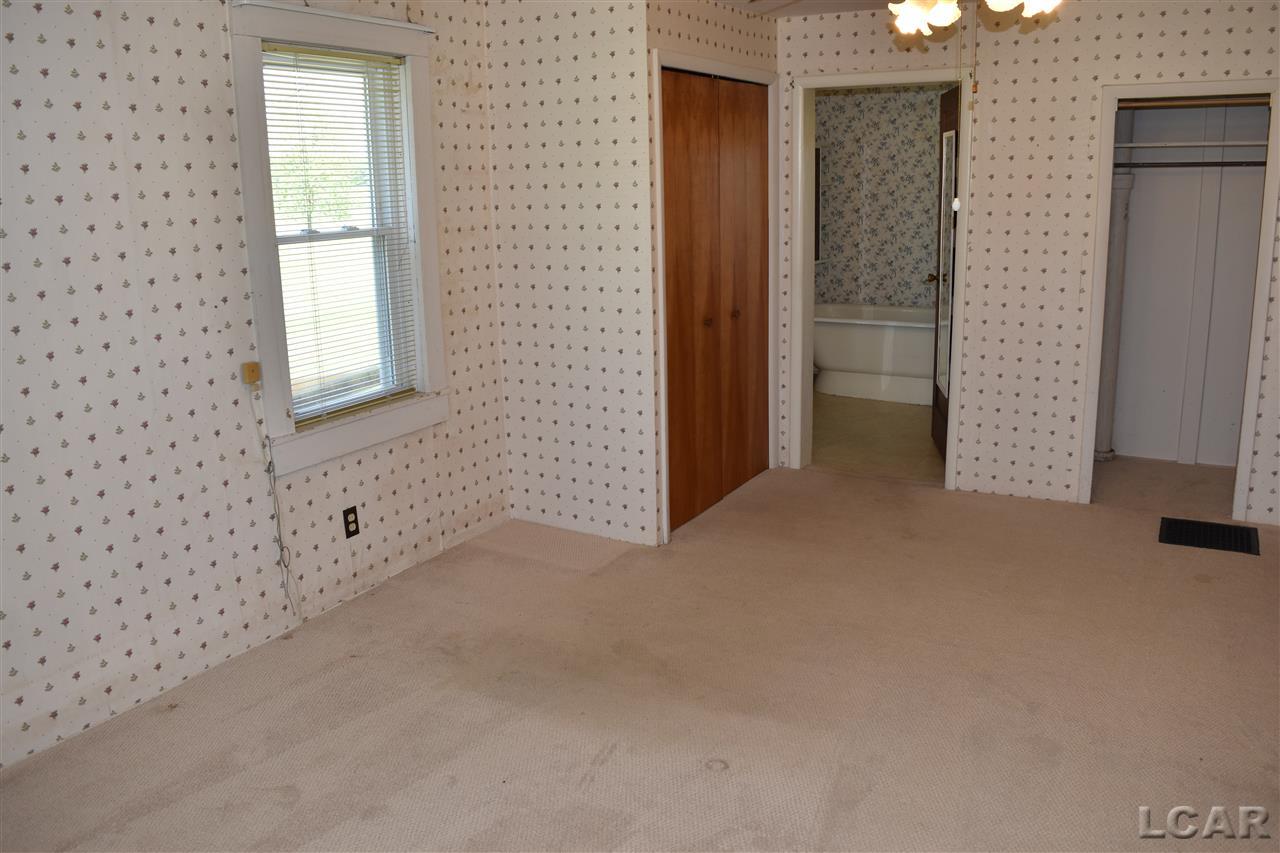 9091 Elm Road Hudson, MI 49247 - Photo 20 of 28 50013180-19.JPG