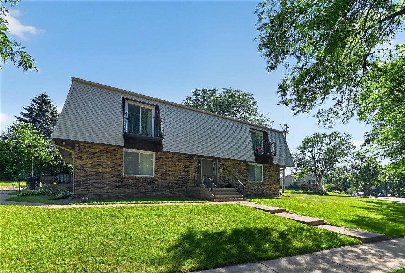 5110 Pebblebrook Drive Madison, WI 53716 - Photo 4 of 45
