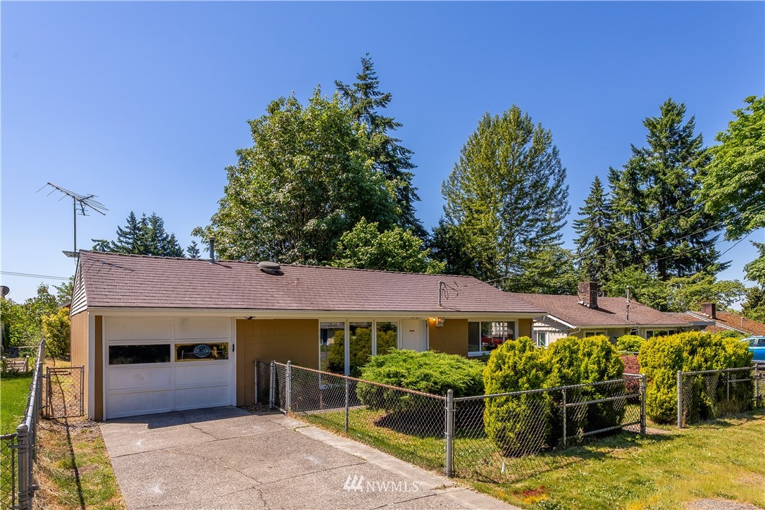 3625 Northeast 6th Place Renton, WA 98056 - Photo 1 of 19