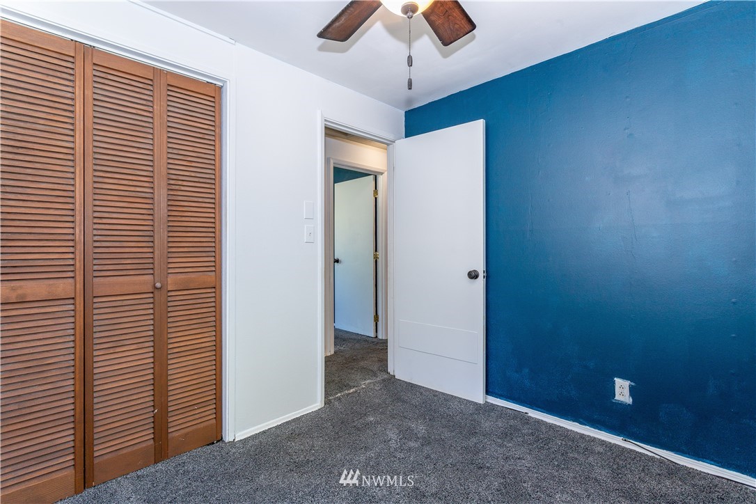 3625 Northeast 6th Place Renton, WA 98056 - Photo 8 of 19