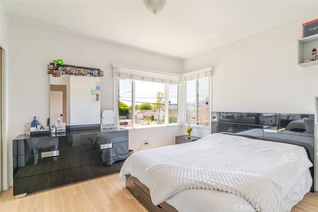 801 Stephen Road Burbank, CA 91504 - Photo 17 of 35