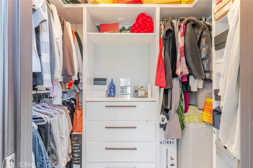 801 Stephen Road Burbank, CA 91504 - Photo 23 of 35