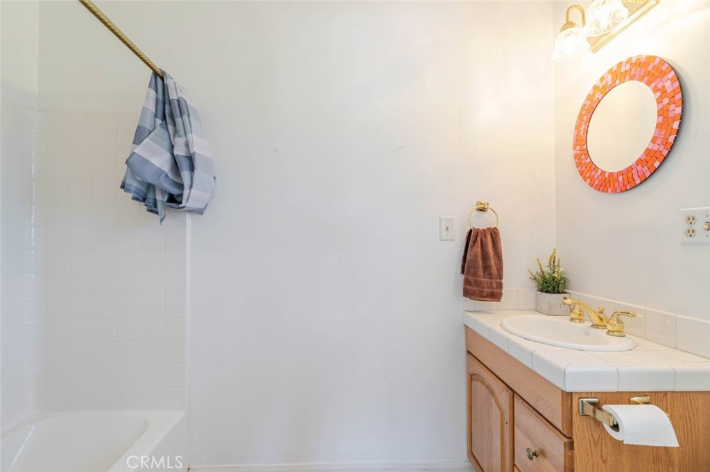 801 Stephen Road Burbank, CA 91504 - Photo 25 of 35