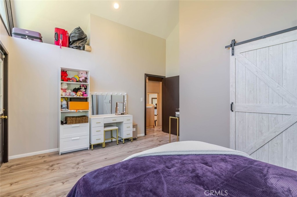 801 Stephen Road Burbank, CA 91504 - Photo 30 of 35