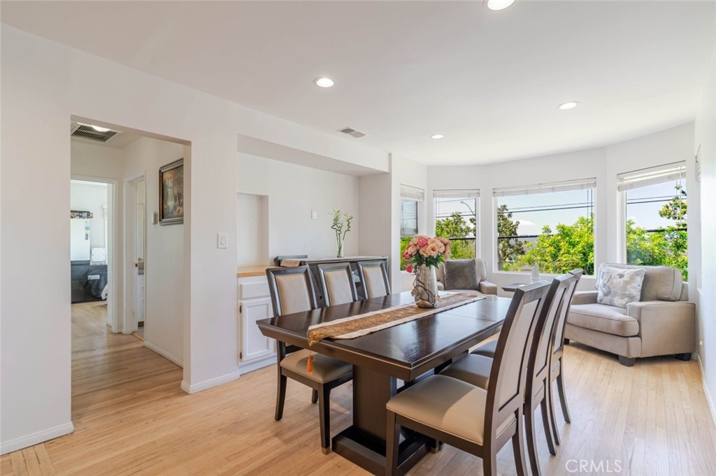 801 Stephen Road Burbank, CA 91504 - Photo 9 of 35